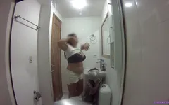 一个大胸女仆圣诞故事