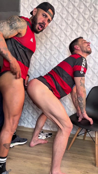 Brenno Villar E Oxenandinho - a Comemoração Do Título Continua.