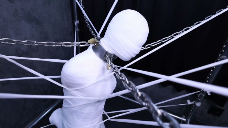 Aisan girl bondage: A Cute Girlfriend Wrapped All Over in Bandages