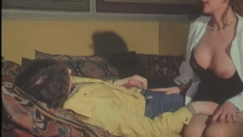 Inthe MILF room: Gevşek Penisler İçin Seks Terapisi: Doktor Emer ve Yalar
