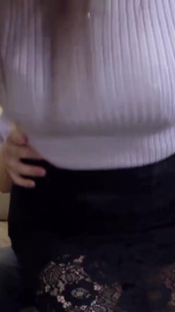 迷人的G杯年轻的瓷皮妻子在私人1st释放了一个令人惊叹和难忘的一面
