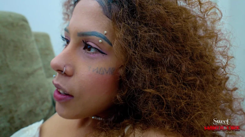 Sweet Hardcore: Se divertindo e lambendo os pés do meu amigo tatuado