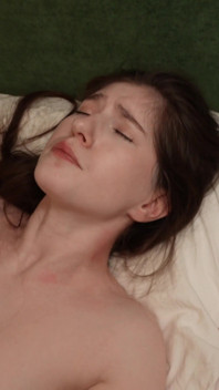 Crazy Pleasure Ride Guy's Double Load in Her Pussy