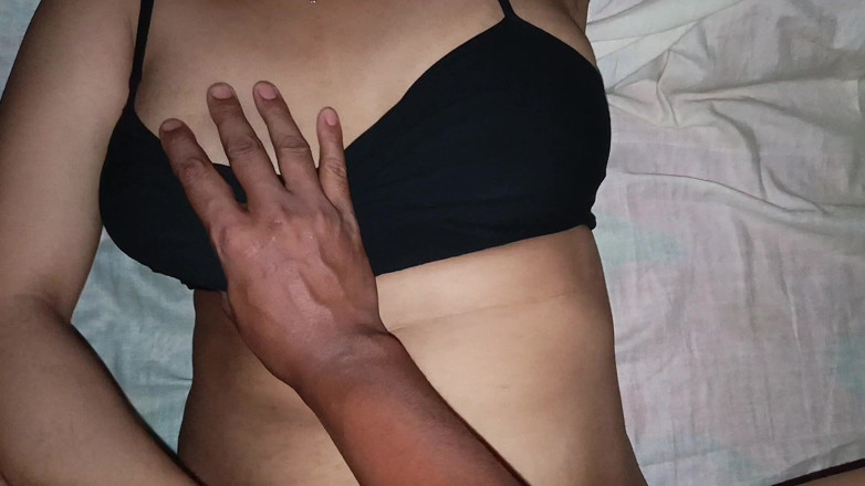 Hot Sudipa: Bengalli güzel azgın köy yengesi, gece 1'de odasında beni aradı ve...
