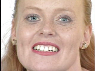 Lucky Cooch: Dildo milující děvka saje ptáka na castingu