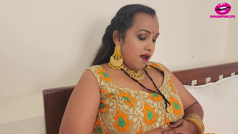 Indianpinklips: Desi Beautiful Wife Seduced Her Boyfriend
