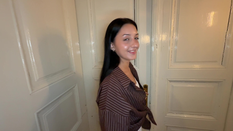 Martin Spell: Une touriste se fait baiser dans un bois. Sexe en...