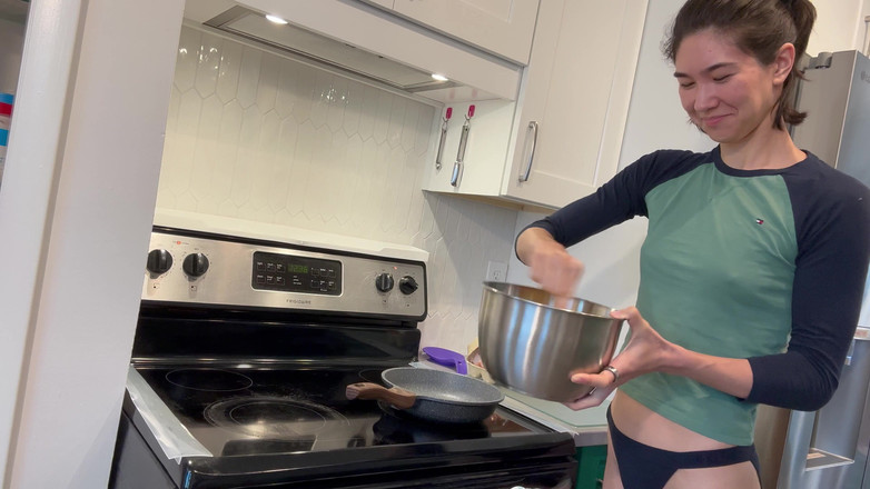 Ms_Emmy_Lynn: Gfe:スクランブルエッグ作り