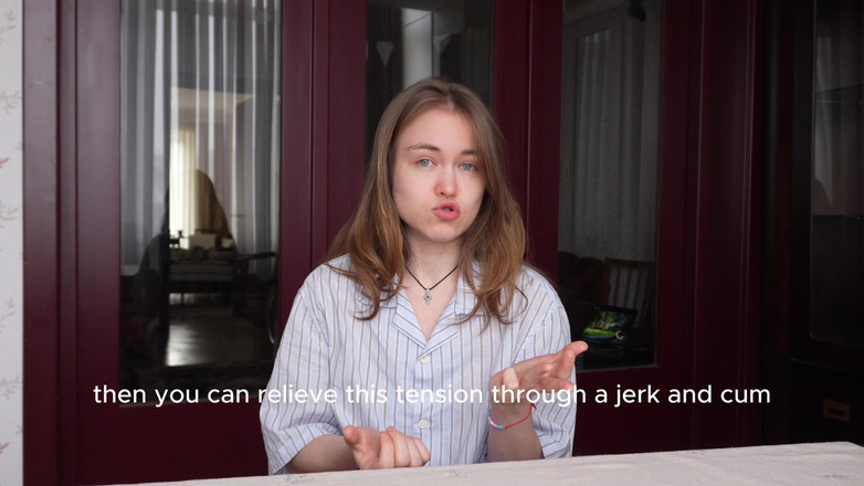 Kira Stone: Ca și cum un penis stă ore întregi??? Și eu îmi doresc! Și alte secrete...