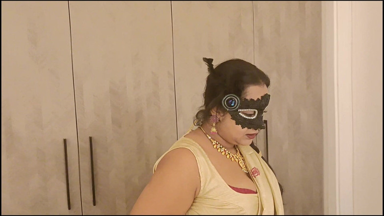 Spandana_Sweety: Spandana Sweety fodida com inquilino