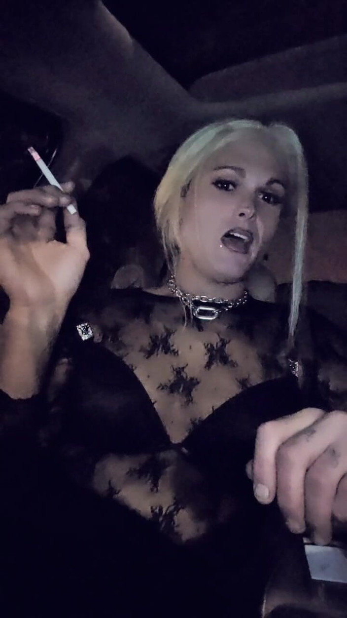 Darkfetish2k: Sug ner det rökning JOi