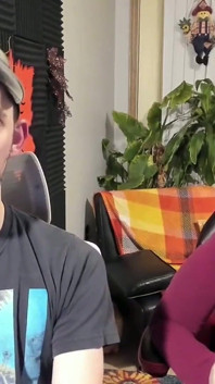Unboxing dan masturbasi evyleen kissing ciuman itilnya