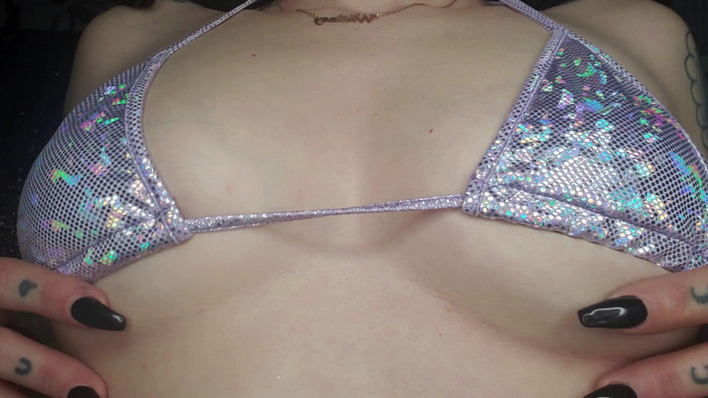 Miss Morticia: Mijn tieten zijn alles