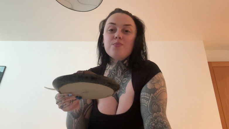 Miss Valentina: Krmí tě tlustší