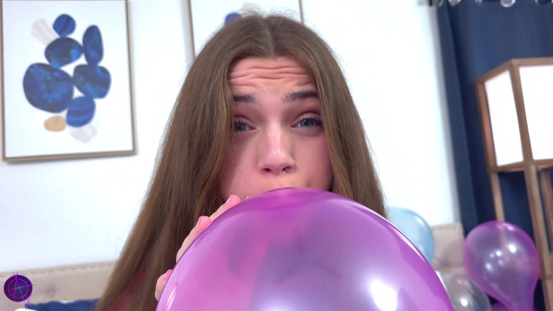 Nicky Rebel: Moja balonowa fantazja dla ojczyma