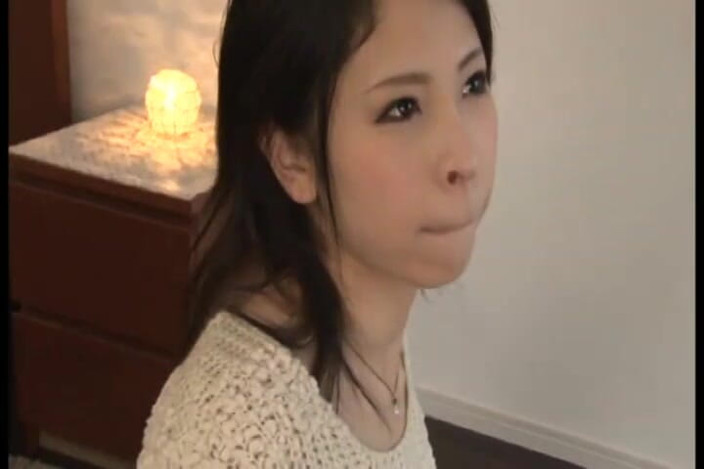 Javmango: 모든 키스에 녹아 - 놀라운 J 컵 곡선으로 열정을 발휘하는 Minami Ayase - 1