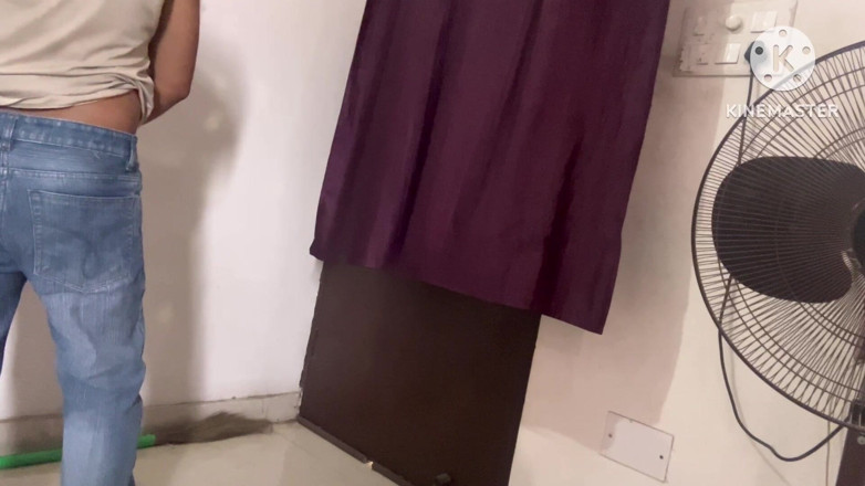 Desi__Panda: Ma coloc pakistanaise à poil pour la première fois dans une...