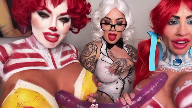 Lacey Jayne Official: Halloween Dildo JOI with Friends