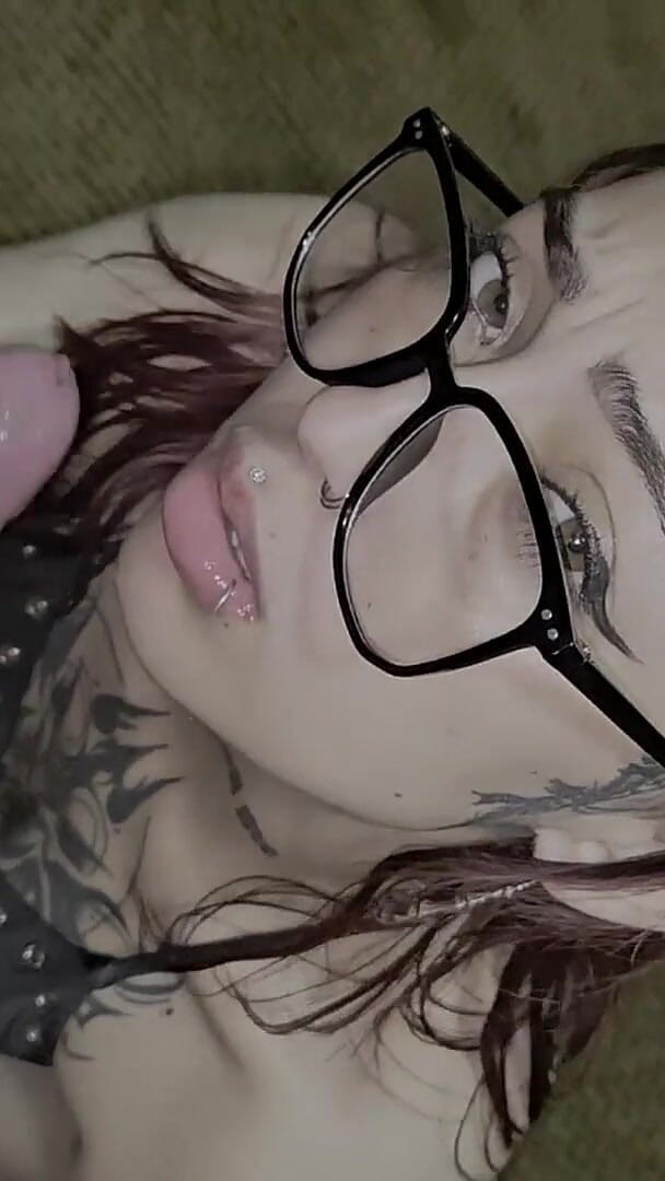 My Step Aunt Is Mad (Calientehubxxx)