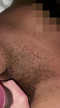 남편이 보고 구걸하는 동안 거대한 흑인 대물 자지를 따먹는 마누라 3부