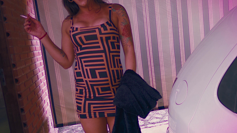 Rebeca Juicy trans: 見知らぬ人とのヒッチハイク