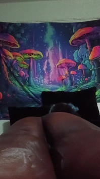 Rubbin That Ass Down