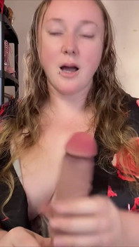 MiLF tettona ti dà caldo JOI