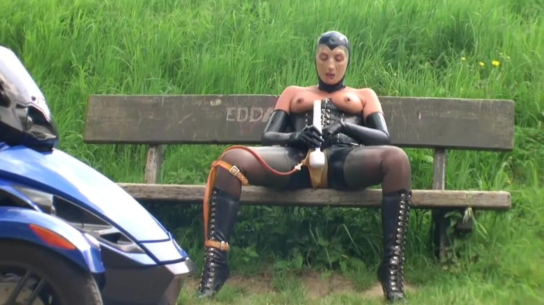 Rubber & Clinic Studio - 1ATOYS: Bizarre outfit - kinky walk around with pissing fun