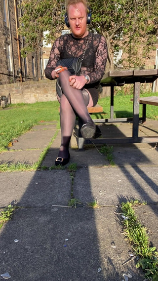 Ava Maxwell: Ava Maxwell Gioca con le scarpe e gioca con i...