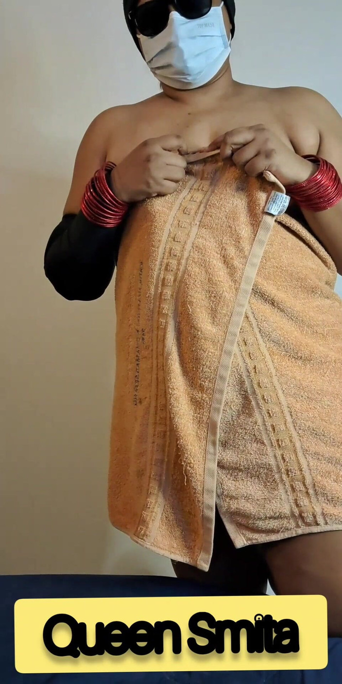 Goddess Silk Smita: Amma wil geen afstand nemen van stiefzoon