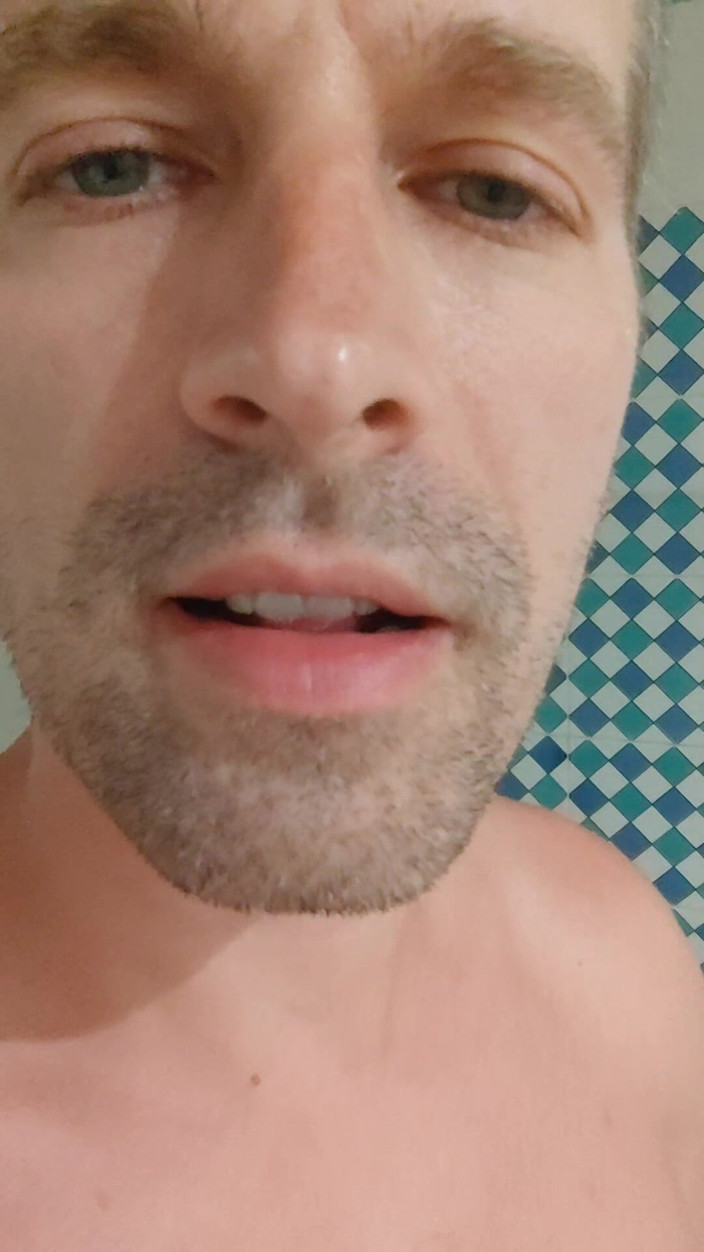 Cock & Body Worship: Pov verbale papà in bagno - pompino, cazzo e sborrata in...