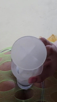 Awek transeksual berpantat besar dikongkek dan dipancut dalam oleh dildonya melalui pakaian