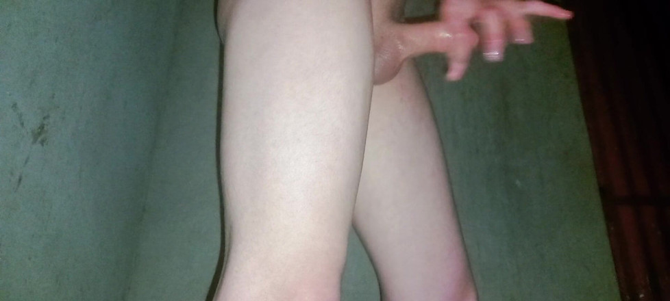 SHAYAN DENIZ: Chỉ dùng tay một mình tắm ướt gợi cảm