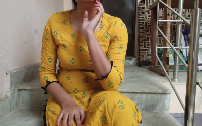 Saara Bhabhi: ヒンディー語のセックスストーリーロールプレイ-メイドは言いました、先生、あなたが私の給料を増やすなら、私はあなたにすべてを与えます