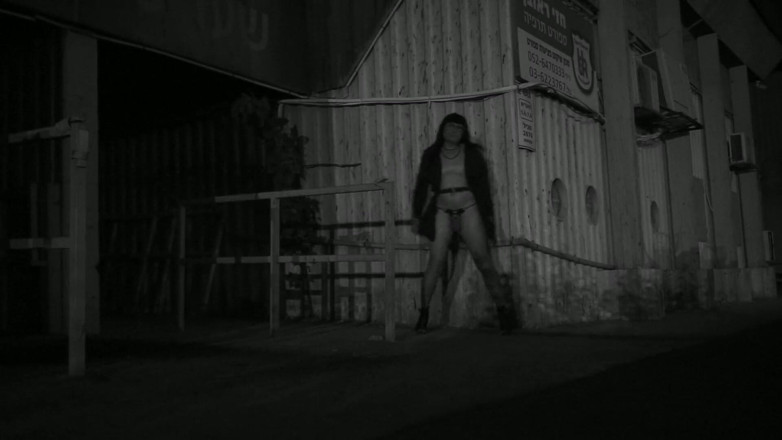 Voyager: Süper Seksi Crossdresser