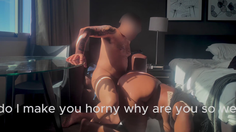 Slut Me Out: Üvey Teyzenin Yüzü Üvey Yeğeni Tarafından Sikiliyor
