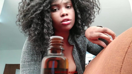 Insomnia Domina: Sekretarz sniffer zombie