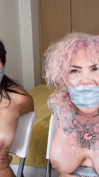 Latină & Phoenix în: Invader Bondage Fantasy. Legată, tachinată și tachinată cu jucărie