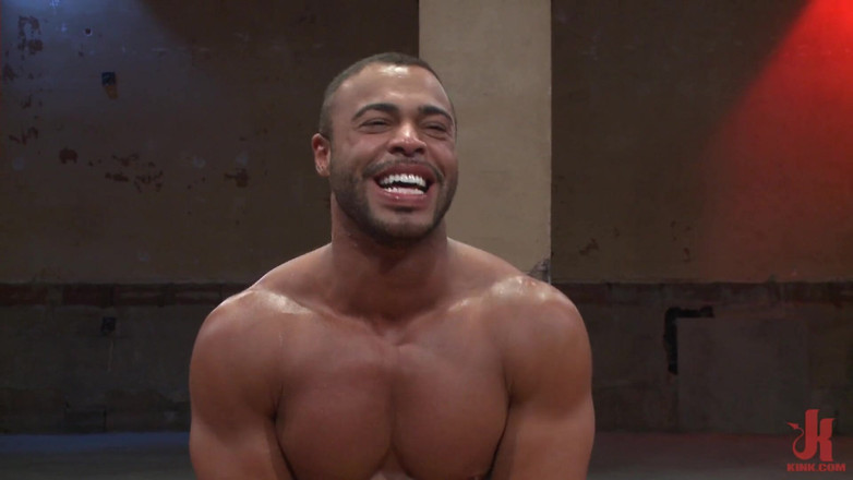 Kink Men Classics: Jessie Colter vs Micah brandt - Il perdente viene scopato!