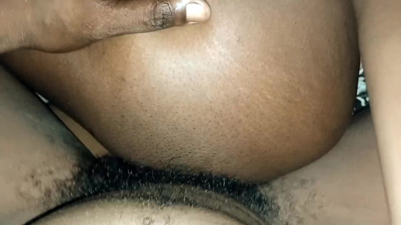 Sexe in real life: Žena, která snadno dává své kakao sousedům