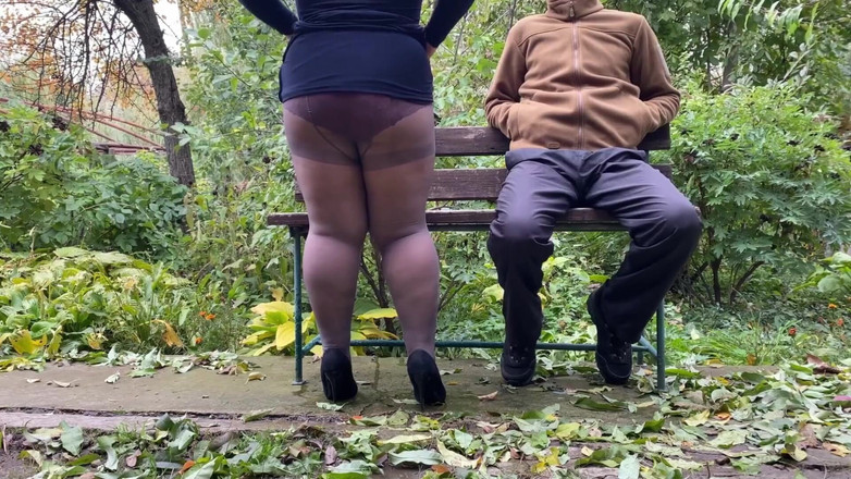 OurFetishLife: Tôi thích xem mẹ kế của tôi đi tiểu