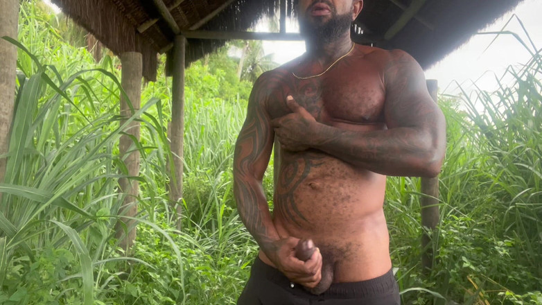 Felipe Nuru: Půda na okraji laguny... Napětí na otevřeném prostranství, tiše sténám,...