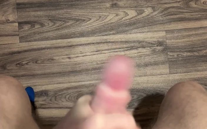 Johnny69227: Guys on Grindr Made Me Horny- Masturbation, Jerking off, Cumming
