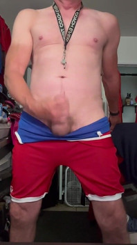 Jockdad87 Shoots a Load in His Wrestling Singlet