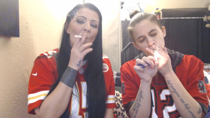 Abby Anna: Smoking out my lesbian gf