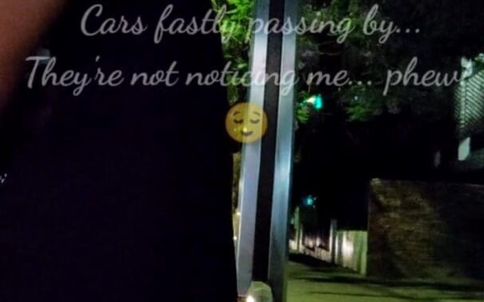 Traviezisha: Troia sissy seduta su un enorme dildo nella stazione degli...