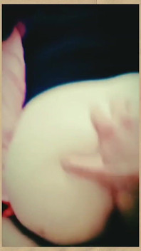 Mick sta martellando la figa di una cattiva bbw