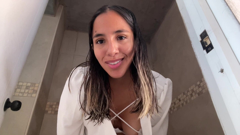 Goddess Alexa femdom: Hostitelka tě udělá svou děvkou roleplay verbální ponížení bisexuální povzbuzení...