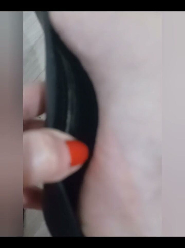 Dominatrix Miss Patricia Stark: Aku akan membuatmu mengendur mereka!