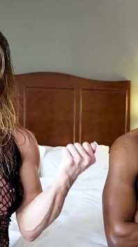 Jonathan Jordan Interviuri Simone Steele